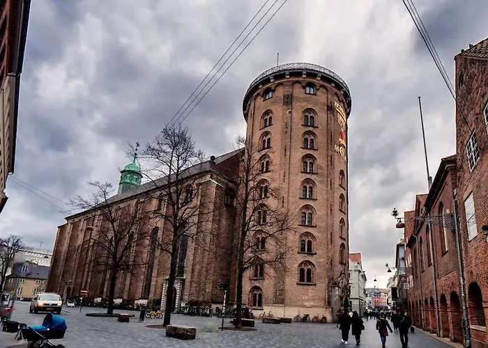 Spacious Double-apartment For 10 In Cph Center *