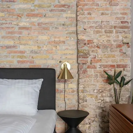 Spacious Double-Apartment For 10 In Cph City Center *