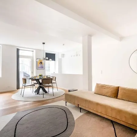 Spacious Double-apartment For 10 In Cph Center