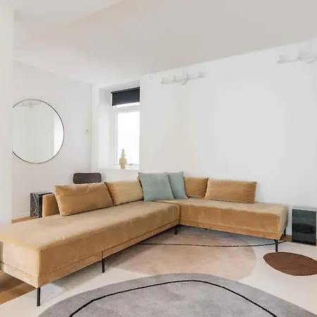 Spacious Double-apartment For 10 In Cph Center דירה *