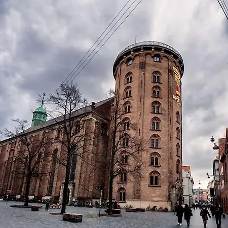 Spacious Double-apartment For 10 In Cph Center *