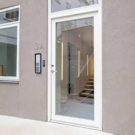 Spacious Double-Apartment For 10 In Cph City Center Apartment *