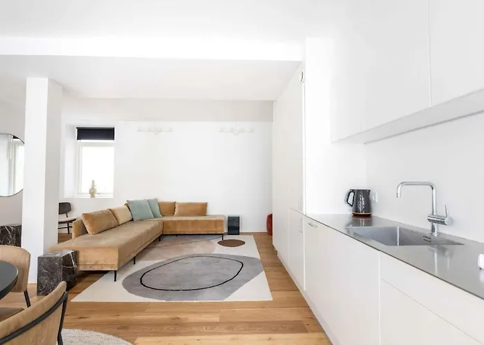 Spacious Double-apartment For 10 In Cph Center *